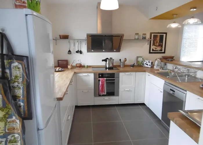 Charmante Avec Terrasse Et Garage à Arcachon, Proche Centre Et Plages - Fr-1-474-61 *